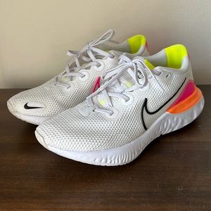 Nike Renew Run Women’s Sneaker Running Shoe 9